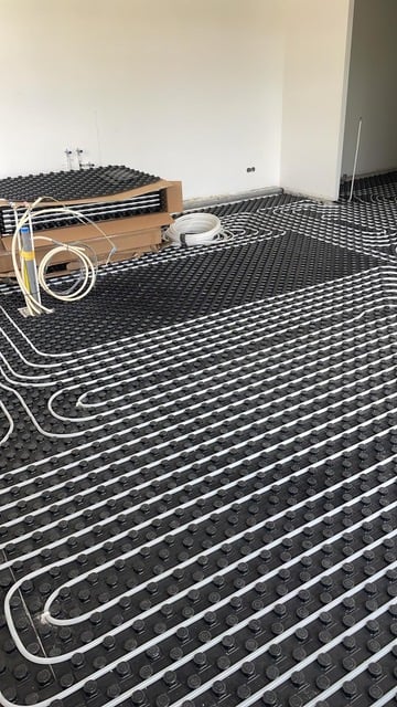 Vloerverwarming aangelegd
